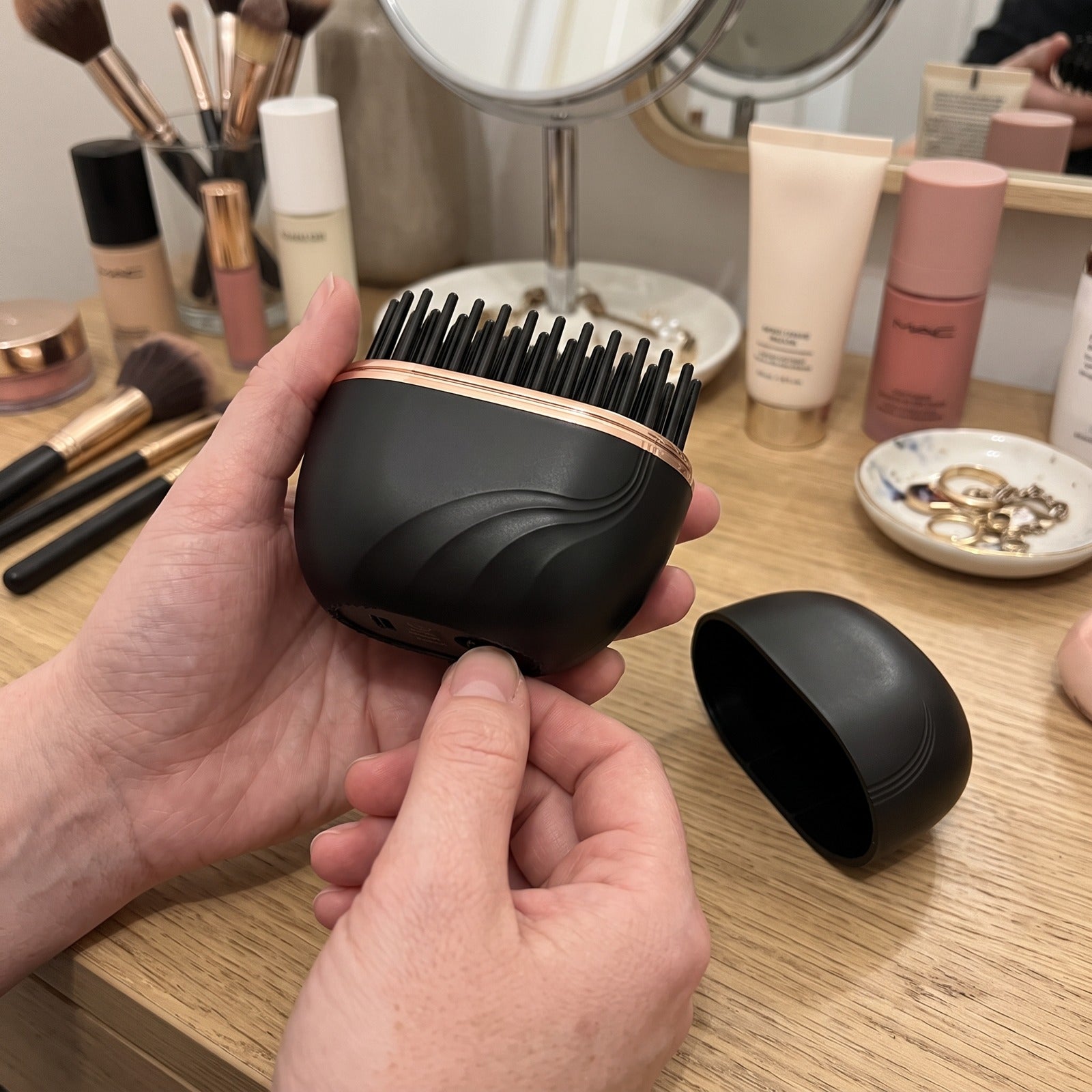Hand selecting heat before using Black brush
